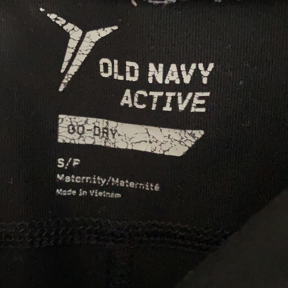 MATERNITY โข OLD NAVY โข Compression Leggings, Crops - 2 pack - Picture 10 of 13